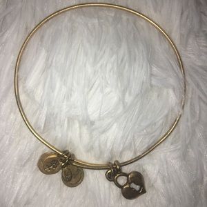 Alex and Ani Jewelry - Alex & Ani key to my heart bracelet Alex and Ani Jewelry - Alex & Ani key to my heart bracelet